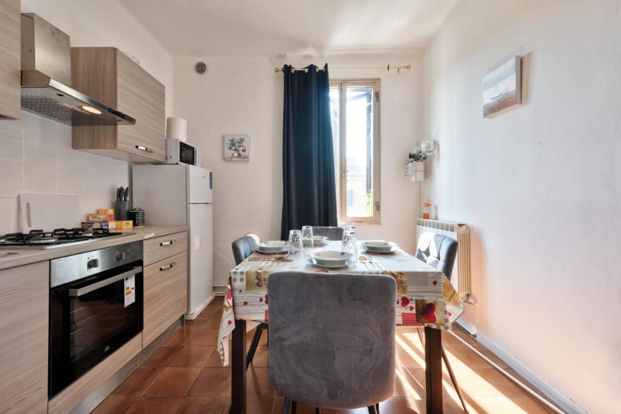 Venice Vacation Apartment Two Bedrooms Marghera Buitenkant foto
